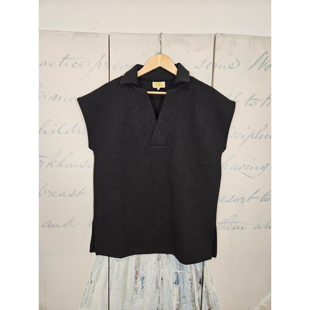SSYS Quilted V-Neck Top XS Black Textured Cap Sleeve Relaxed Chic Top
